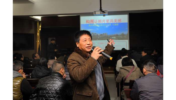 �S��ȫ���׌ÔzӰ��Ӗ(x��n)�����������zӰ�ۺ���ǰ��(l��i)�W(xu��)��(x��)