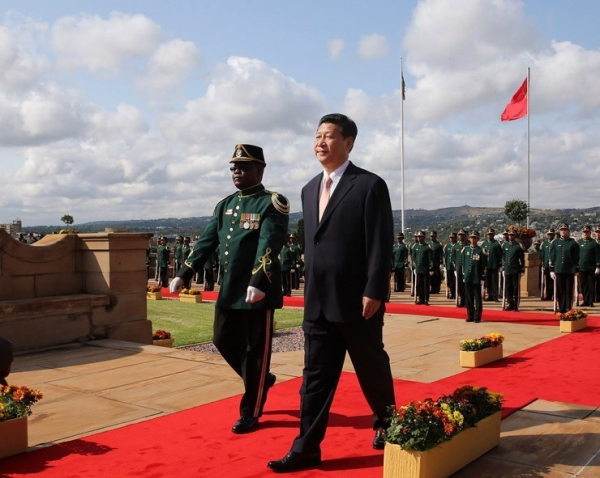 ��(x��)��ƽ��ϯ�Ϸǿ��y(t��ng)���R�e�еĚgӭ�xʽ