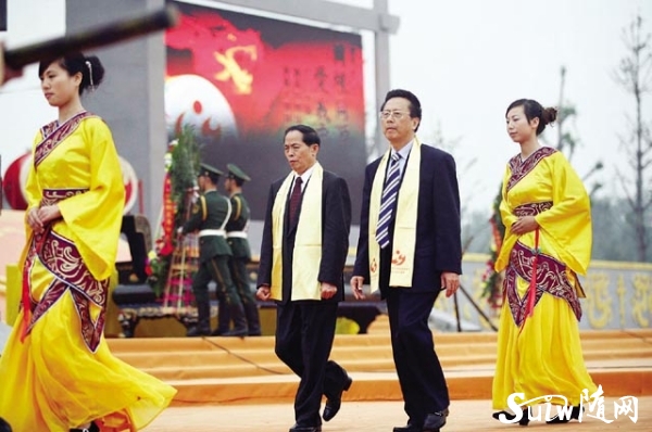 �׌������A���׵۹������(ji��)�_Ļʽ���ʼ�Ӱ