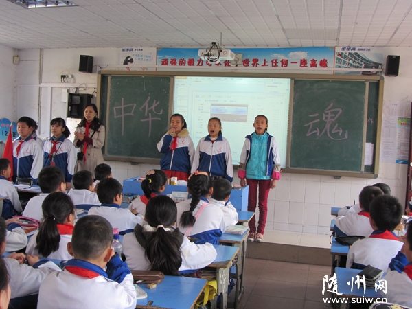 �|�P(gu��n)�W(xu��)У���꼉(j��)���(du��)�_չ�����A�ꡱ���}�༉(j��)�����(du��)���(d��ng)�n