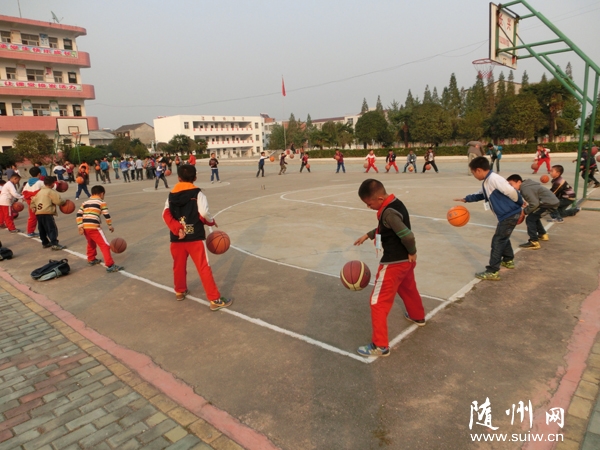 �f���(zh��n)С�W(xu��)��(chu��ng)���W(xu��)����F(tu��n)��ϲ��