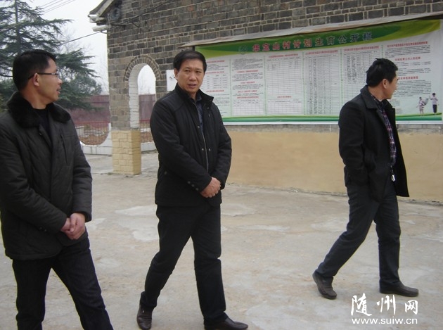 �S�h�����־��L�˽��ƿhƫ�h�W�^(q��)�WУ��r