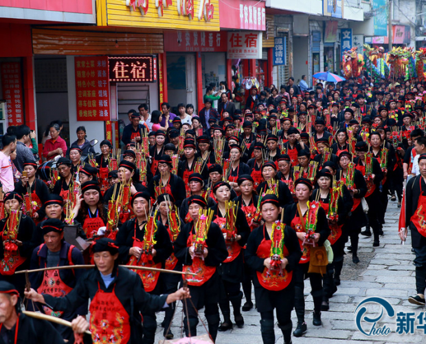 1700����ͺ�ɽ��ʥ��(chu��ng)�v��֮��