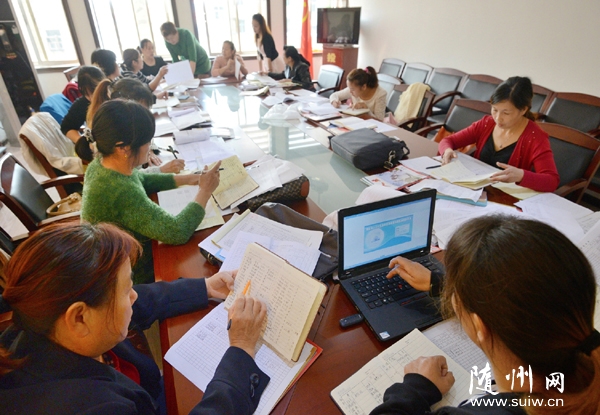 �S�h��ɽ�(zh��n)�M��ȫ�(zh��n)19��Ӌ�����Ɍ�ȫ�(zh��n)�����˿��M(j��n)�м��������ͺˌ�(sh��)