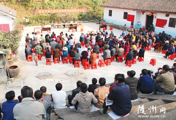 �����^(q��)���(y��ng)�(zh��n)�������ǰ���_(k��i)����ί�T��(hu��)�Q���x�e���(hu��)