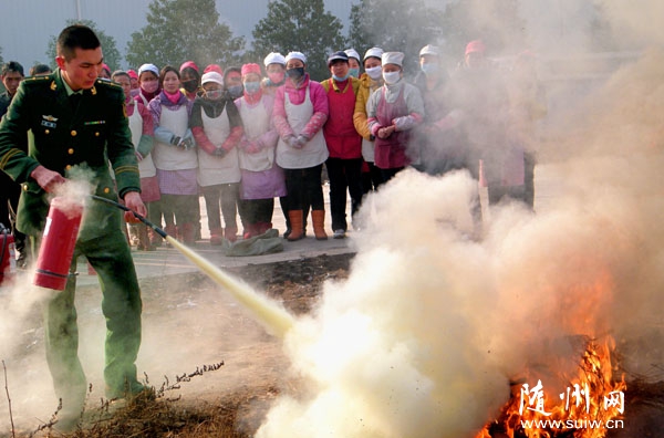 �侯�S�h�����ٱ��鼏�����ˬF(xi��n)��(ch��ng)�v��ʾ�������O(sh��)ʩʹ�÷���