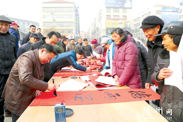 �Ї�(gu��)�(li��n)�W(xu��)��(hu��)����ˇ�g(sh��)ί�T��(hu��)ί�T�cȺ��ͬ��