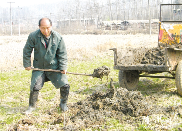 �S�h��ɽ�(zh��n)�r(n��ng)�崺�����a(ch��n)һ�ɷ�æ