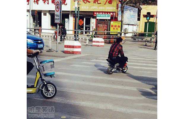 �@؛�ǳ�����Ц�İ�