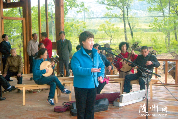 �����V���ҕ�_ �������f��ˇ�g(sh��)�F�_չ�͑����l(xi��ng)���