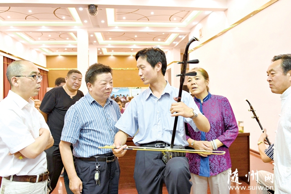 �S���ж����f(xi��)��(hu��)�������^(q��)Ⱥˇ�^��ͬ�M���������M(f��i)���n