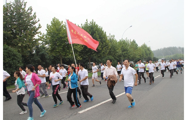 �S�����R�Ǳ����f�����w��ِ���f�˼��ܱ��䡱�L�ܻ��(d��ng)�e��