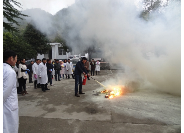 �����^(q��)���(y��ng)�(zh��n)�l(w��i)��Ժ�M���_չ��������ȫ���Ų�