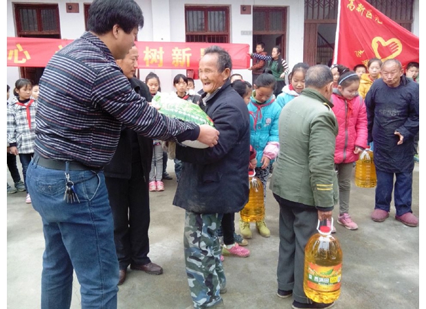 �⻯С�W(xu��)�M���W(xu��)��̽���S�ݸ��^(q��)�����(zh��n)�⻯䁸���Ժ����