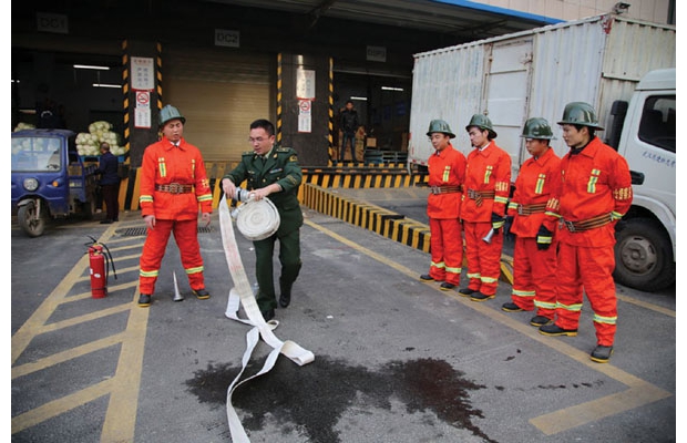 �S��������֧�(du��)���л��(z��i)��Σ��λ����^(q��)����(w��)���Ľ����ĵ�һ��12��(g��)΢������վ