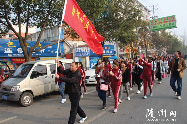 �����^(q��)�ķ�WУ�����_չ���ԡ��H����Ȼ���������족�����}��ͽ���h����