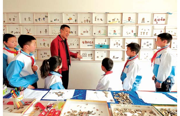 �h(hu��n)̶�(zh��n)��ˮС�W(xu��)���Ă��ώ����l(f��)�W(xu��)���Ą�(chu��ng)����`�У���������Ѭ��