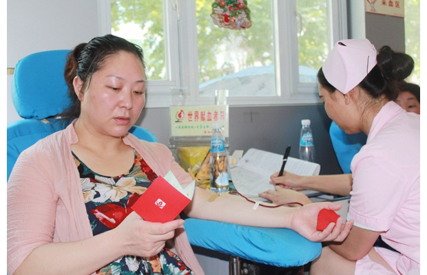 �S��������Ѫվ�e�е�13��(g��)������I(xi��n)Ѫ���ա��o(j��)����(d��ng)