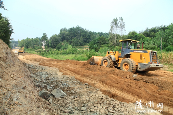 �����^(q��)�������l(xi��ng)�(zh��n)��·�M���،�����������Ⱥ�����a(ch��n)����