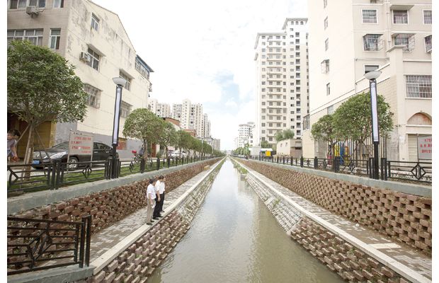 �S���мӴ���кڳ�ˮ�w��������