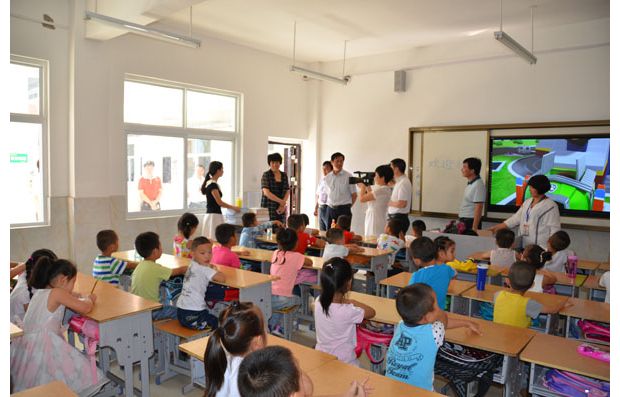 ���ž��������W(xu��)У�{(di��o)�м�ο��һ���̎�