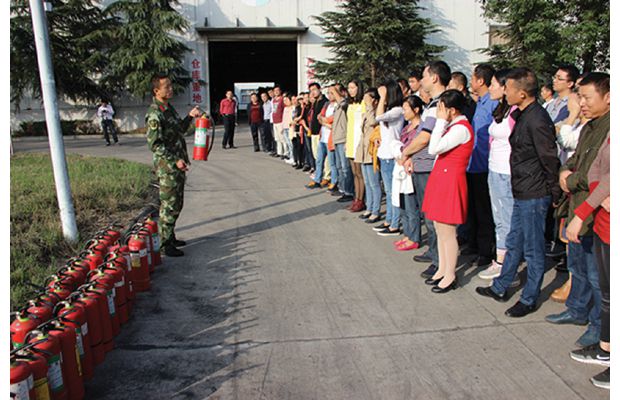 �S�ݸ��^(q��)�����־��������(du��)�_չ������ȫ���R(sh��)�Ϳ������(z��i)����Ӗ(x��n)�ݾ�