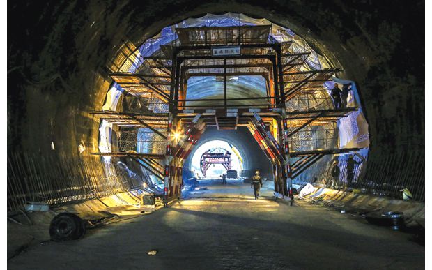 �hʮ���F����ɽ�����ѽ�(j��ng)ȫ��؞ͨ