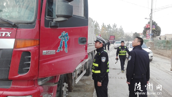 �S�h������꠽M�ɽ�ͨ���Ό���������?y��n)�ɽ�}��ʯ�Ĺ��I(y��)�@�����_չ��ͨ����