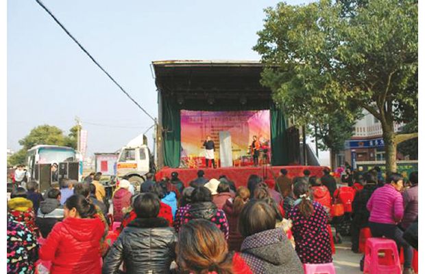 �����^(q��)�e�k2017�ꡰ�͑����l(xi��ng)�������ͽ������l(xi��ng)������(d��ng)�xʽ