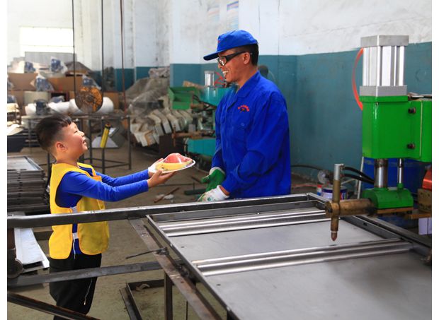 �޹�����ˇ�׃��@�M���׃�ο��(w��n)����