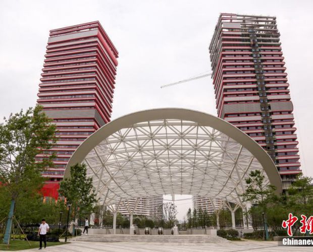 ��h�ɗ��ڽ������������ ���Ƹ�����