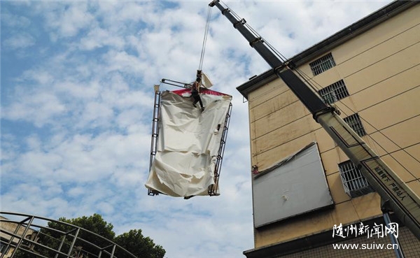 ��������V��