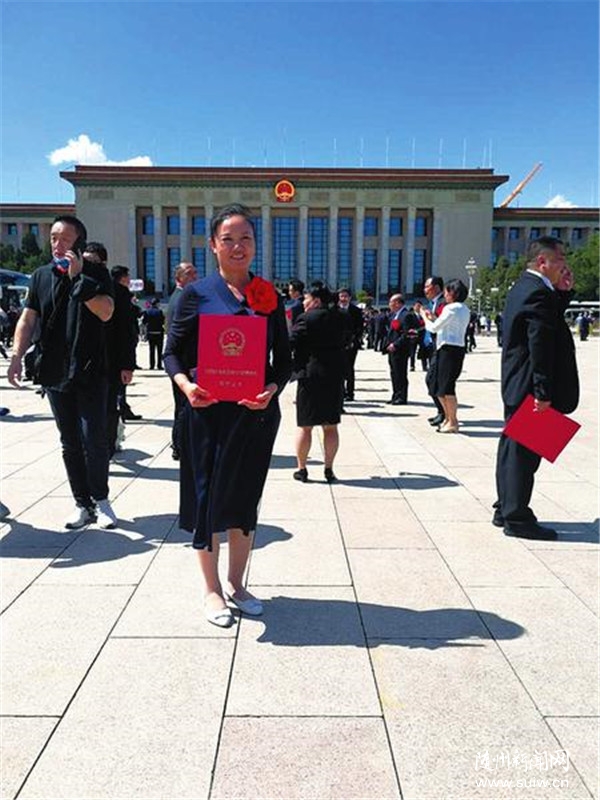 ���¾�Ӣ�ۡ��S��:������^(q��)���ص�һ������