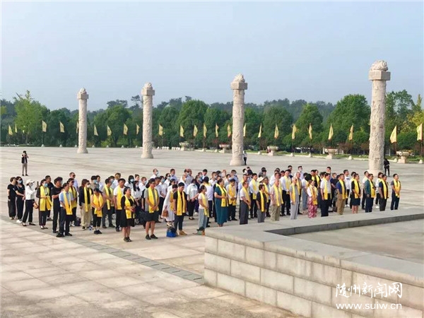 �����κ��������(d��ng)�S�����ͳ�30�f(w��n)�˴�