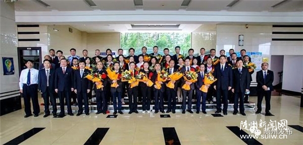 ������Ӣ�ۡ���P�����߾��� �ж��^�M�V��ƪ