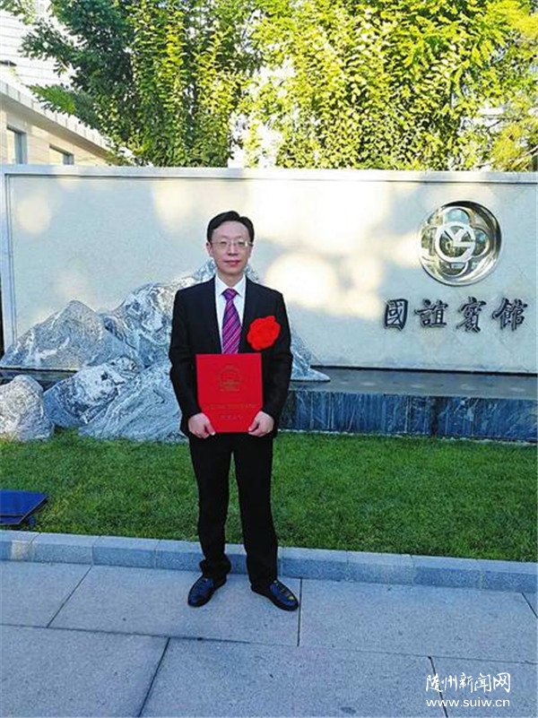 ���¾�Ӣ�ۡ���С��:���o(h��)�����`���t(y��)�߳���