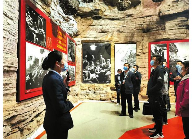 ���t����������Ӗ