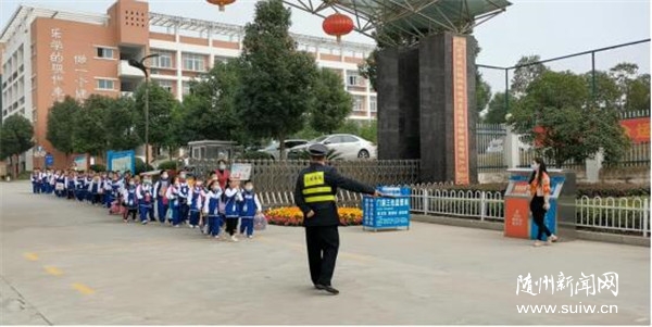 �S���м����WУ�_������У�ҡ��o�W������ģʽ