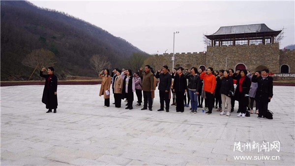 �S�h�D(li��n)�M���h�T�ɲ��_չ�������y(t��ng)����