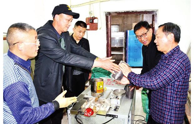 �C(j��)е���̎�����ʳ�þ����ҽ�B�C(j��)е�c(di��n)�N��r