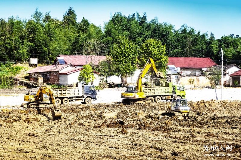 �������S��