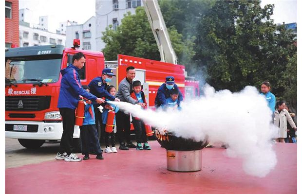 ���������MУ�@