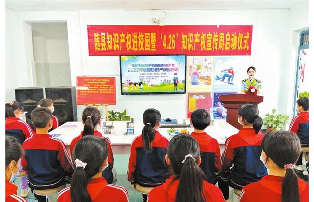 ֪�R�a(ch��n)��(qu��n)�����MУ�@