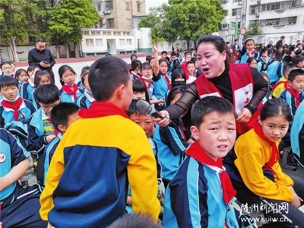 ���tʮ�֡������M(j��n)У�@