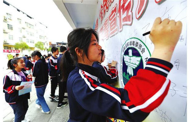 ���������MУ�@