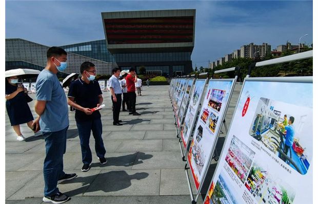 ��ϲӭ��ʮ��n����x�͡����}�DƬչ