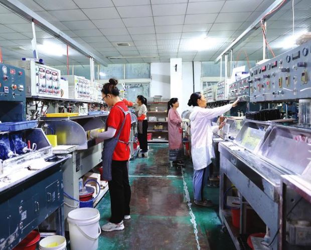 �A�|��늿Ƽ���˾�RƬ��ĥ���a(ch��n)��