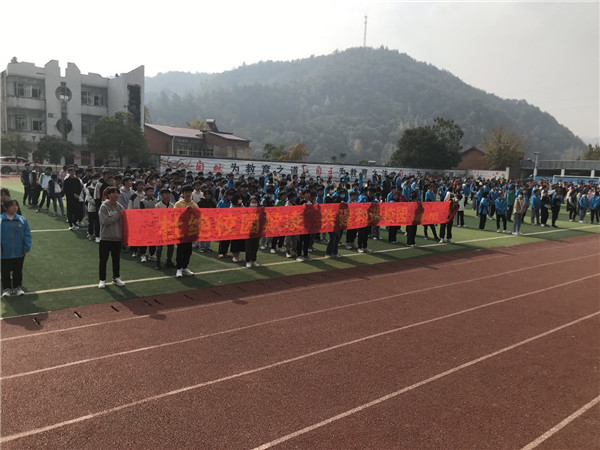 �����(zh��n)���ČW(xu��)У�_չ�A(y��)��У�@����ϵ�л��