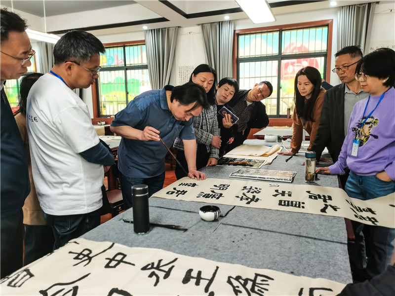 �����S�ݹ����Е������а����S�e��