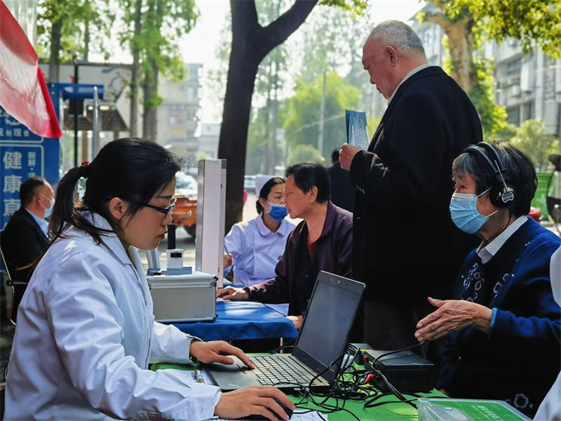 ��ĸ�H��(ji��)���P(gu��n)��ȫ��ҕ �������x�\���